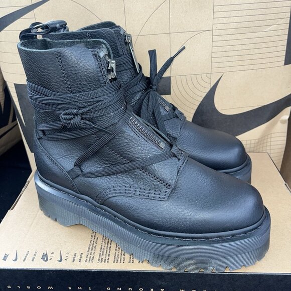 NEW DR. Martens Jarrick II Laced Zip Leather Platform MSRP $260 Women Size 9 - Picture 1 of 7
